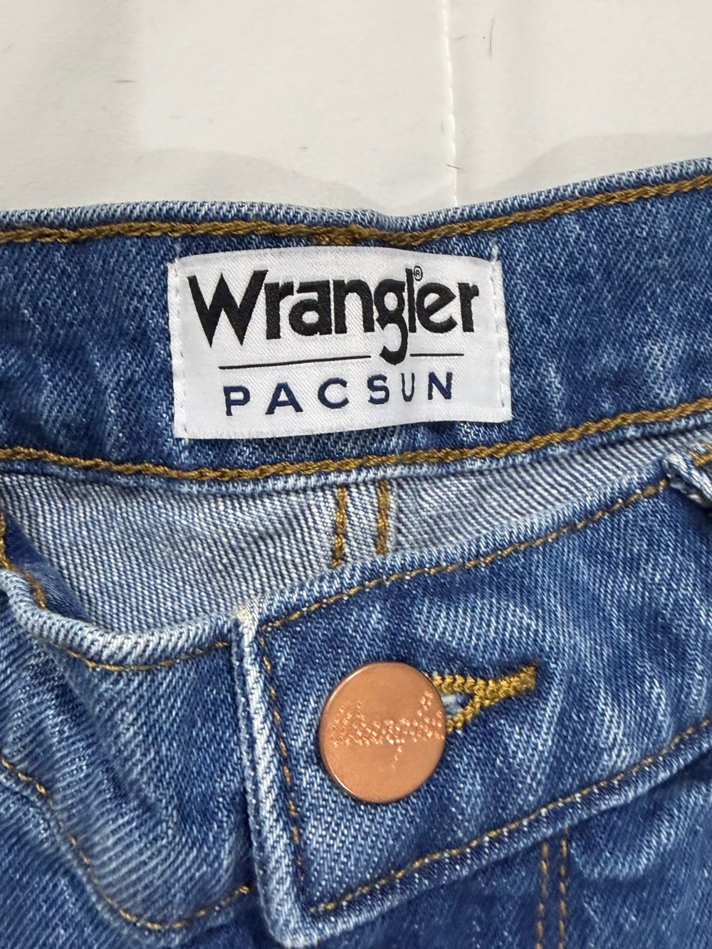 Wrangler women’s low rise baggy jeans
